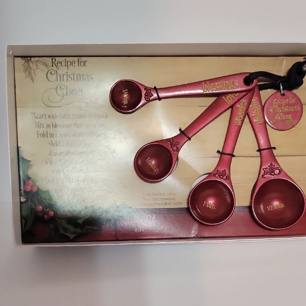 Beautiful Red Metal Measuring Spoon Set. Perfect Early Christmas In July Gift